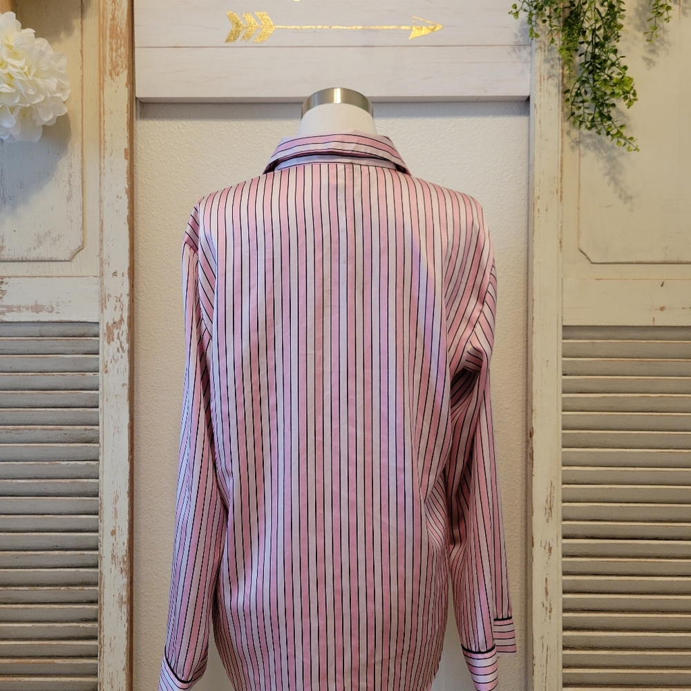 Victoria's Secret Signature striped  pajama shirt - Picture 6 of 10